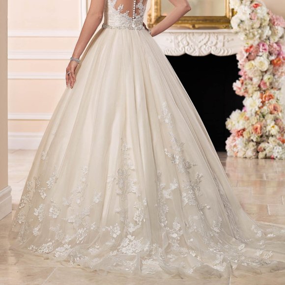 Stella York for Essense of Australia Blush Lace Ballgown Wedding Dress Size 6, - Picture 4 of 9